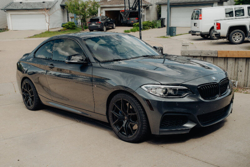 BMW M240i