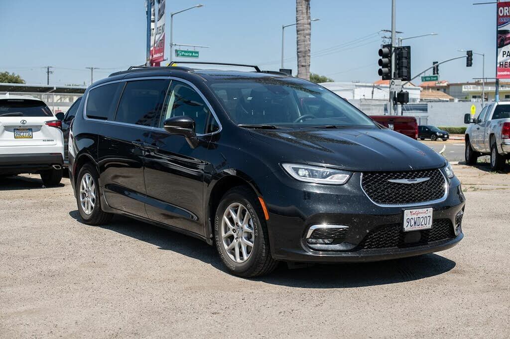 2022 CHRYSLER Pacifica