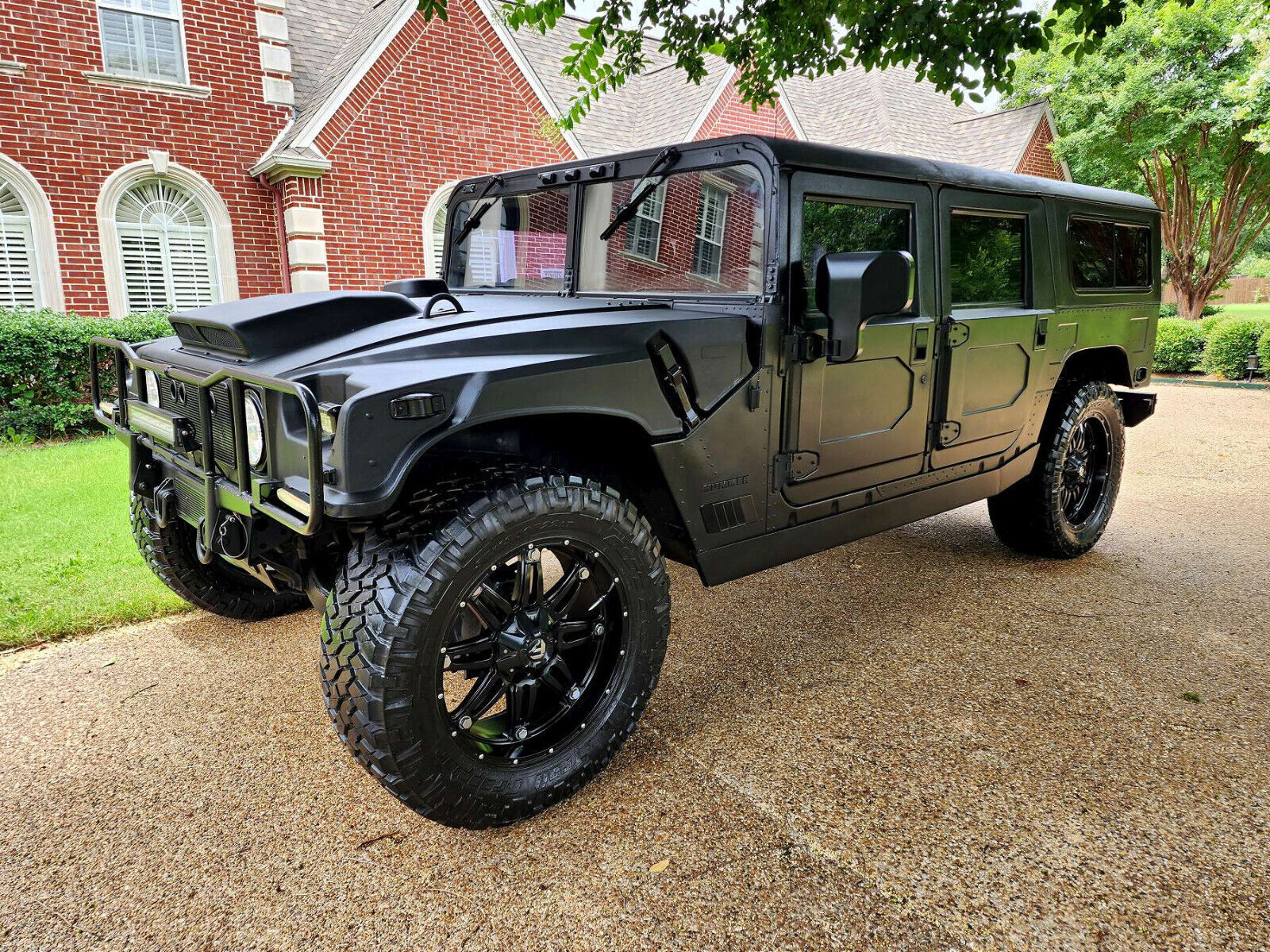 HUMMER H1