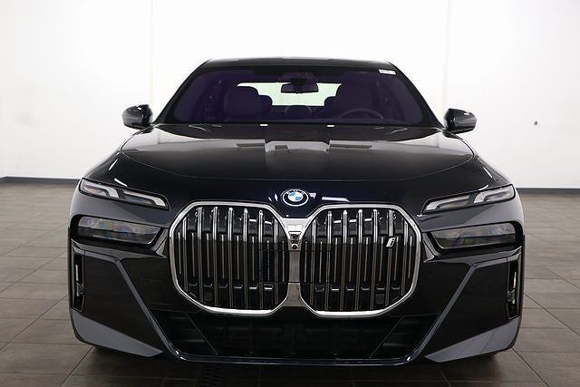 2023 BMW i7