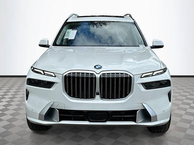 2025 BMW X7