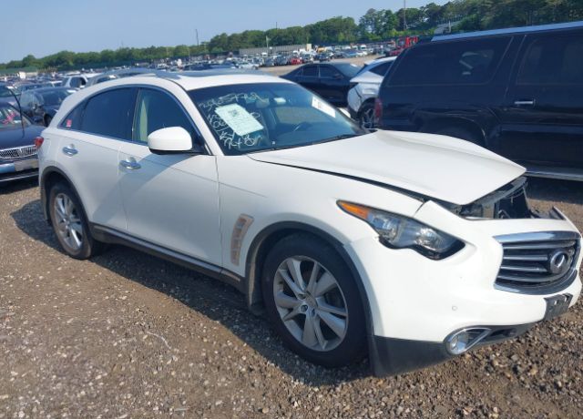 Infiniti QX70