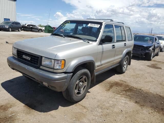 Isuzu Trooper