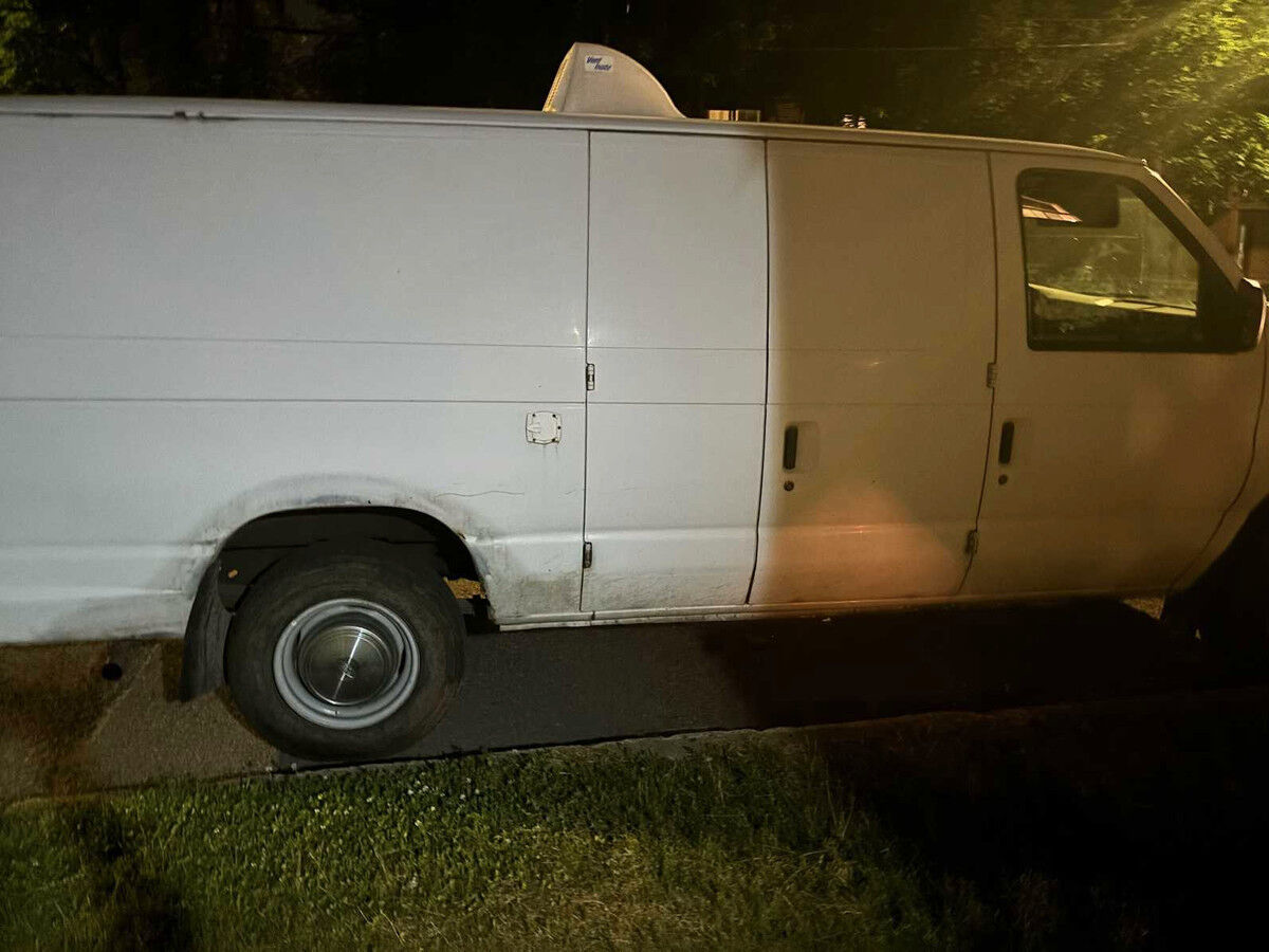 Ford E-250