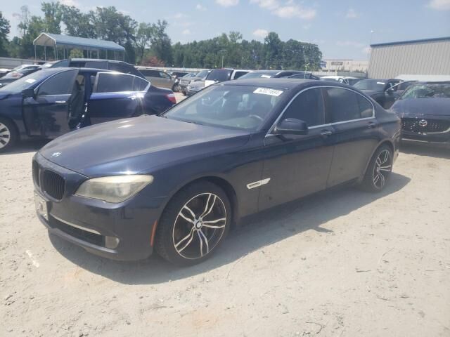 BMW 750i