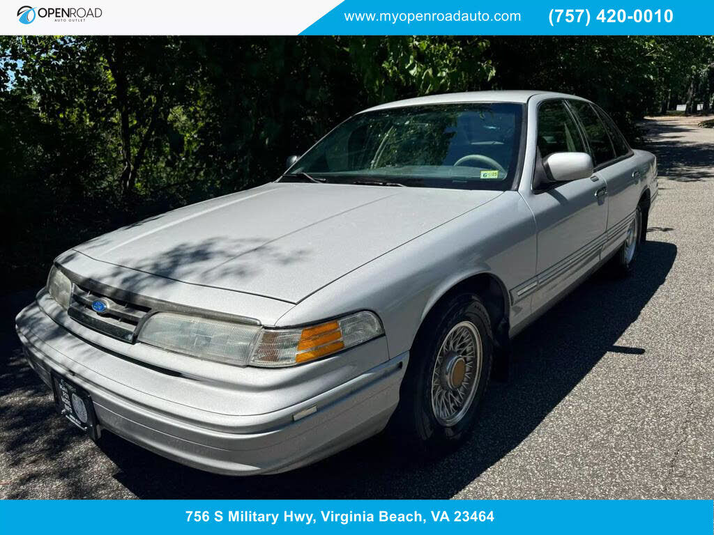 Ford Crown Victoria