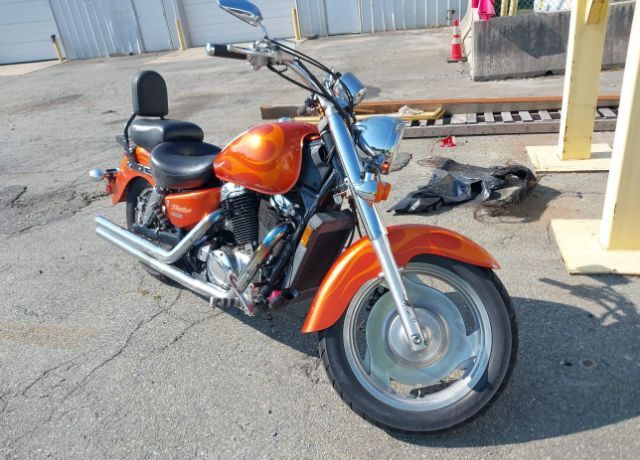 Honda VT1100C2 (SHADOW SABRE)