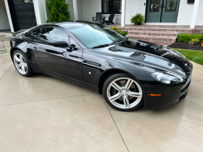 Aston Martin V8 Vantage