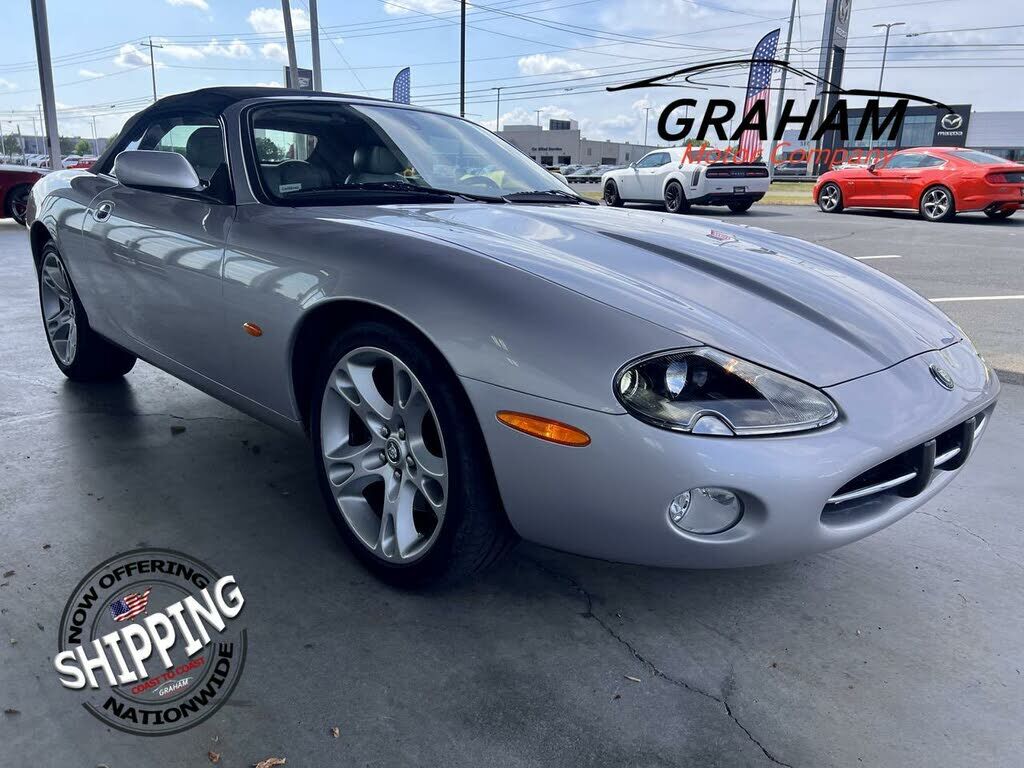 Jaguar XK8