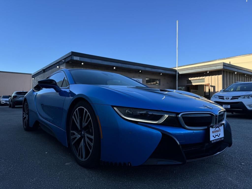 BMW i8