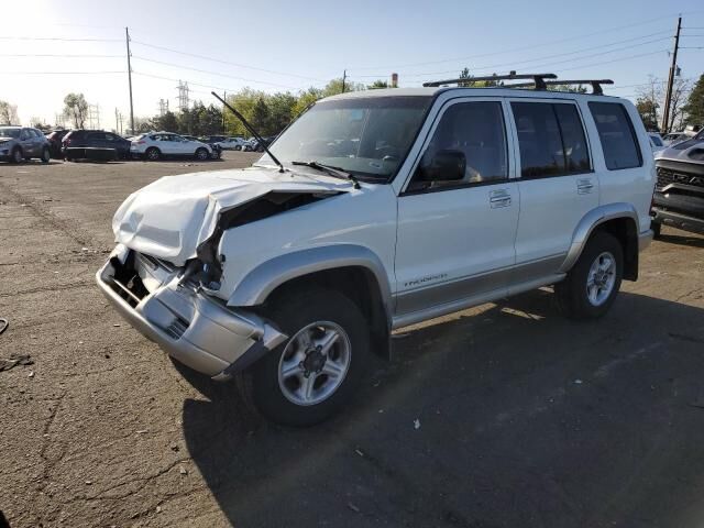 Isuzu Trooper