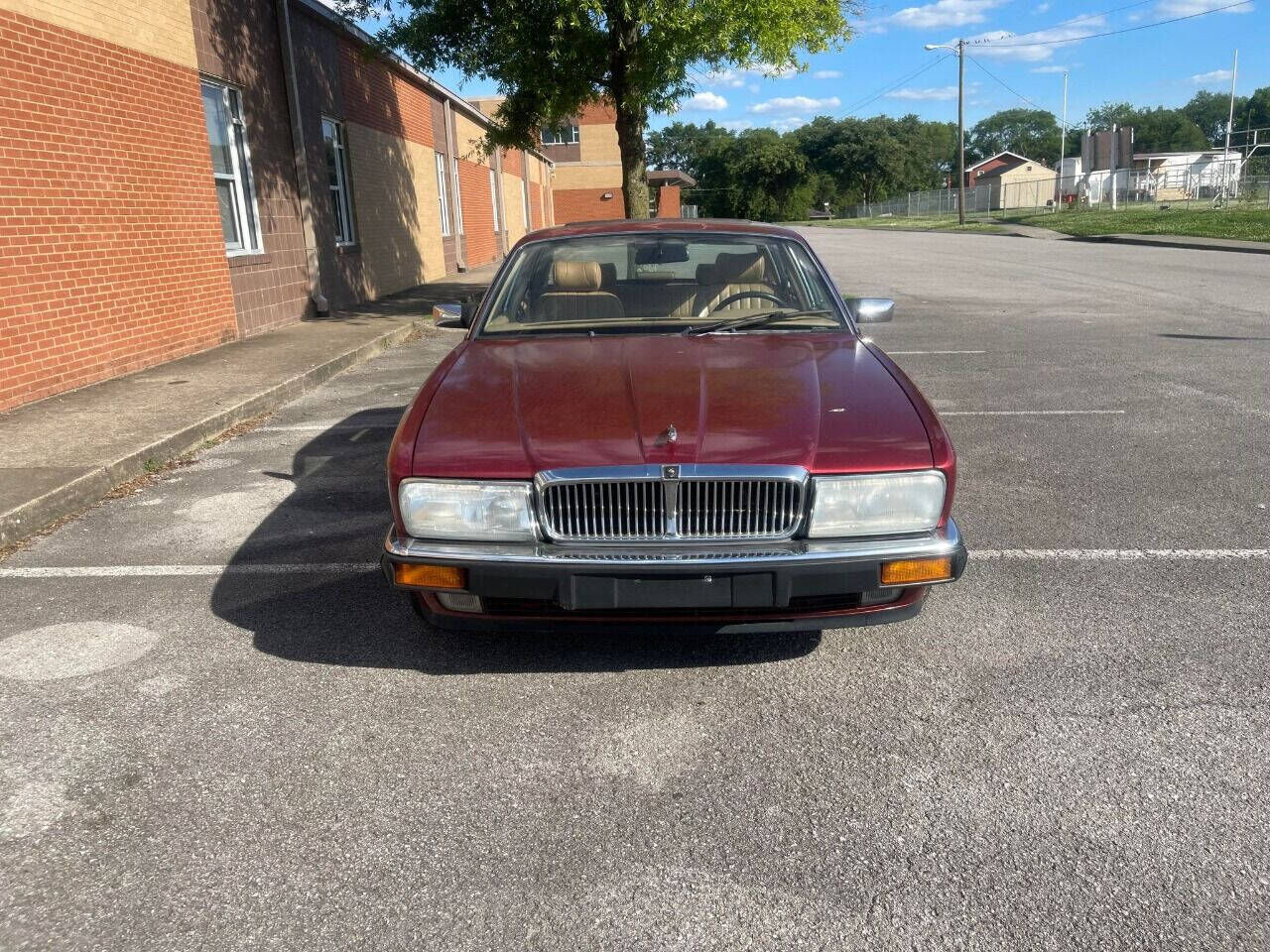 Jaguar XJ6