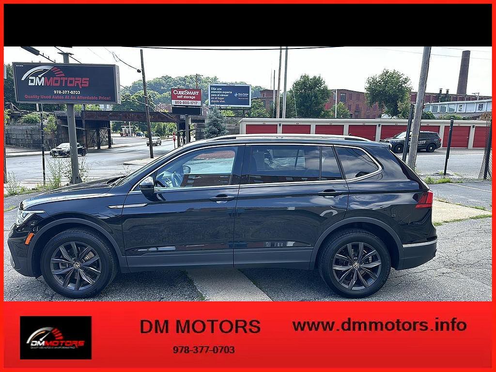 2022 VOLKSWAGEN Tiguan