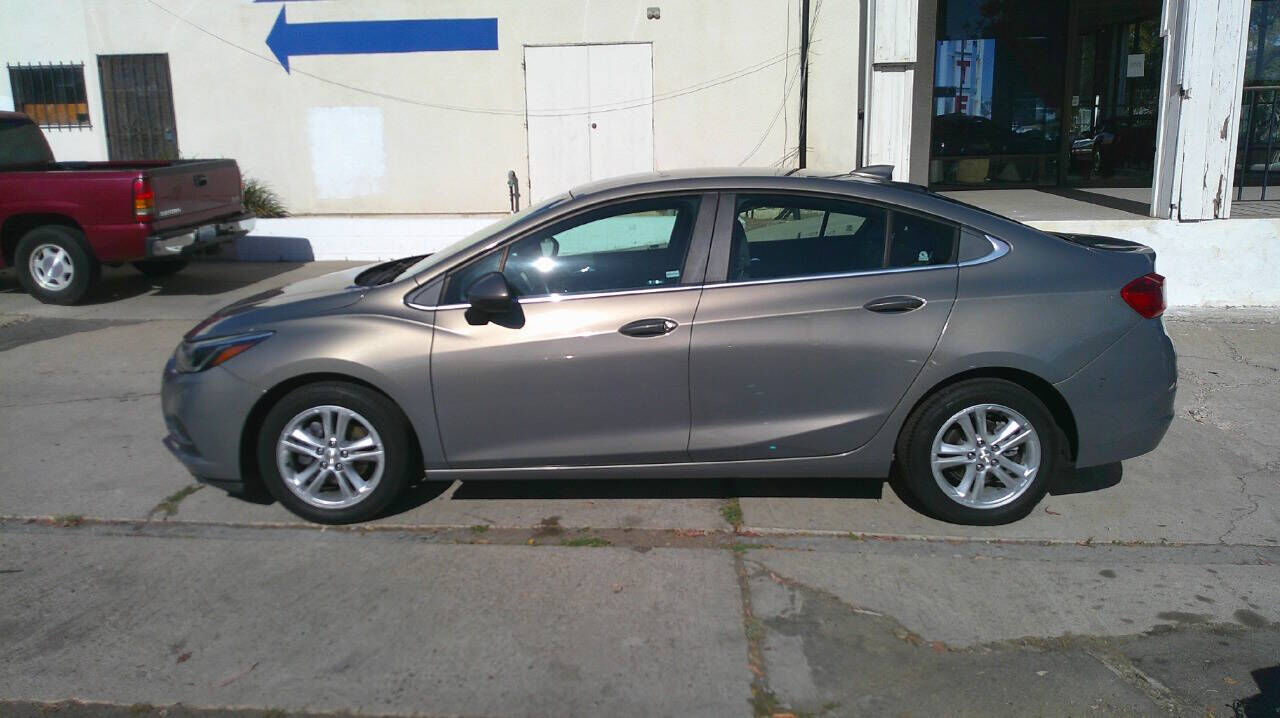 2017 CHEVROLET Cruze