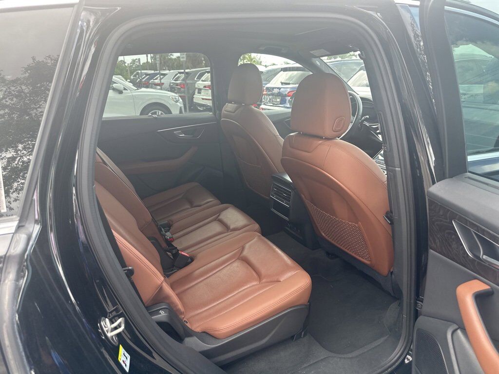 2021 Audi Q7