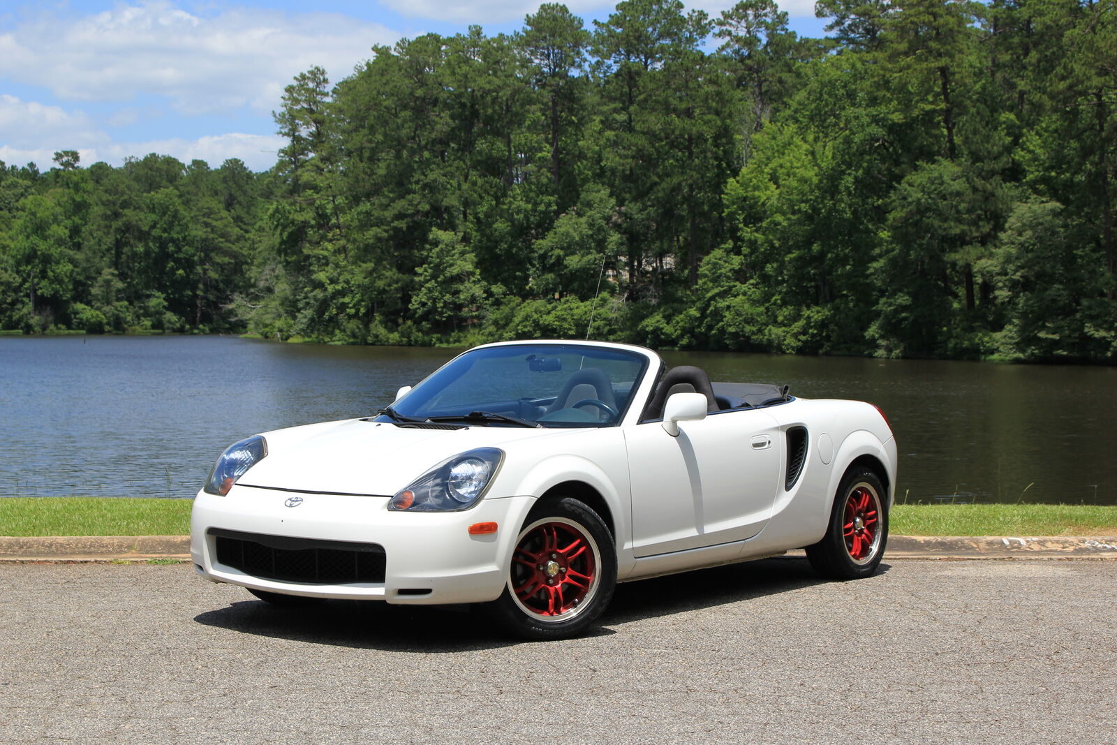 Toyota MR2