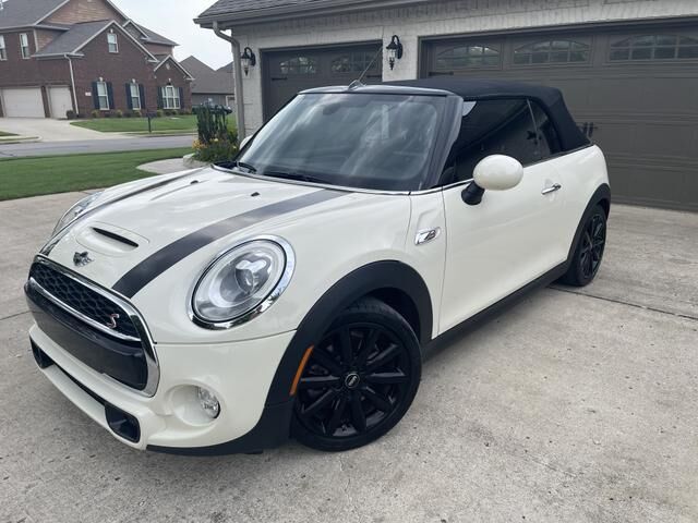 MINI Cooper Convertible