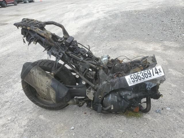 Suzuki DL1000AL/DL1000AAL