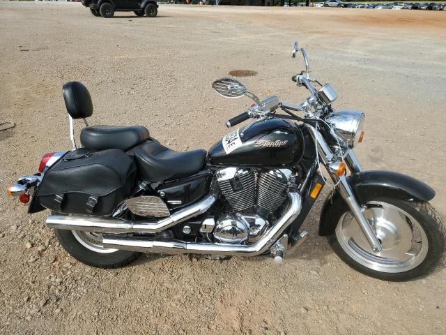 Honda VT1100C2 (SHADOW SABRE)