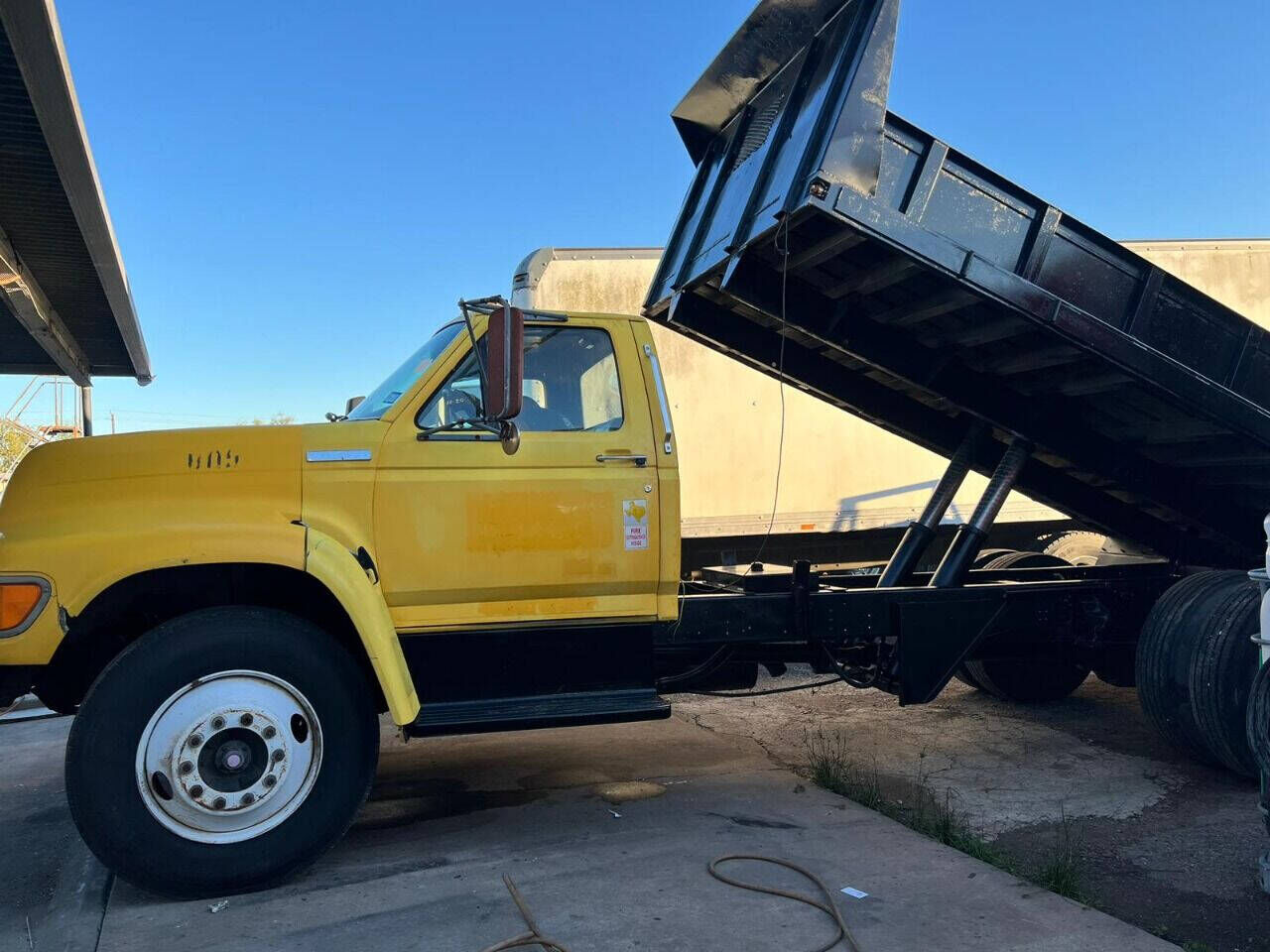 Ford F-800