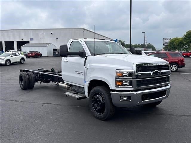2024 GMC Silverado Medium Duty