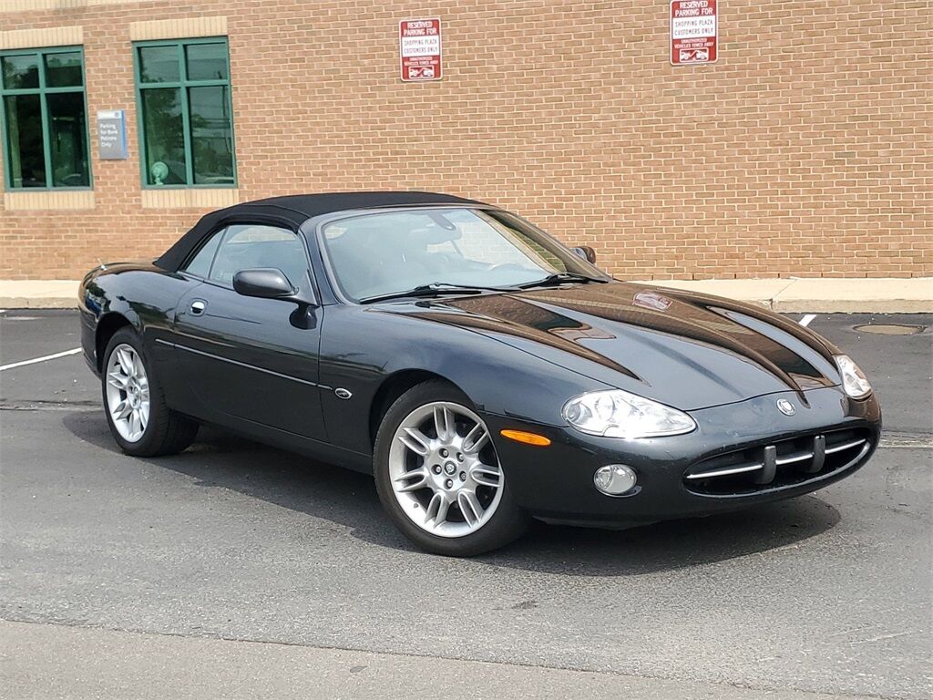 Jaguar XK8
