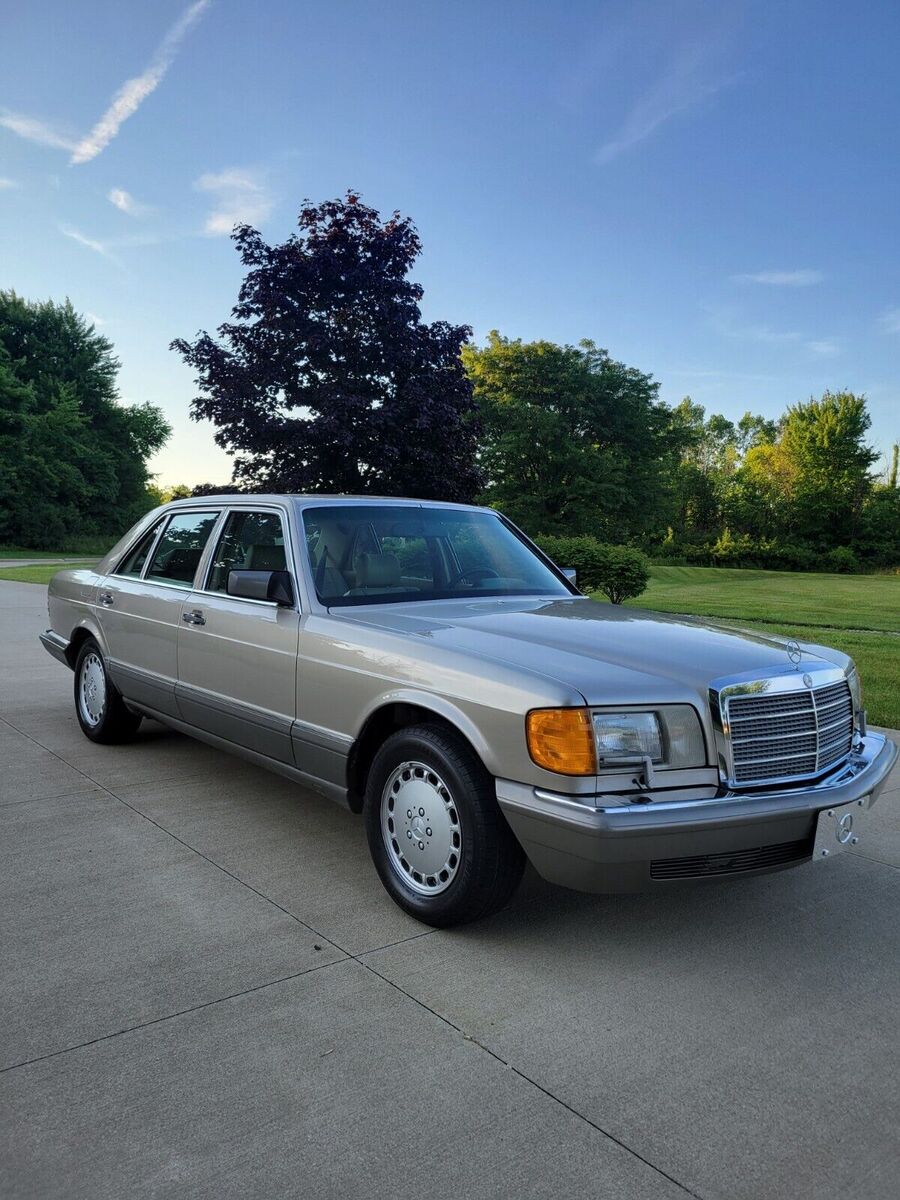 Mercedes-Benz 420