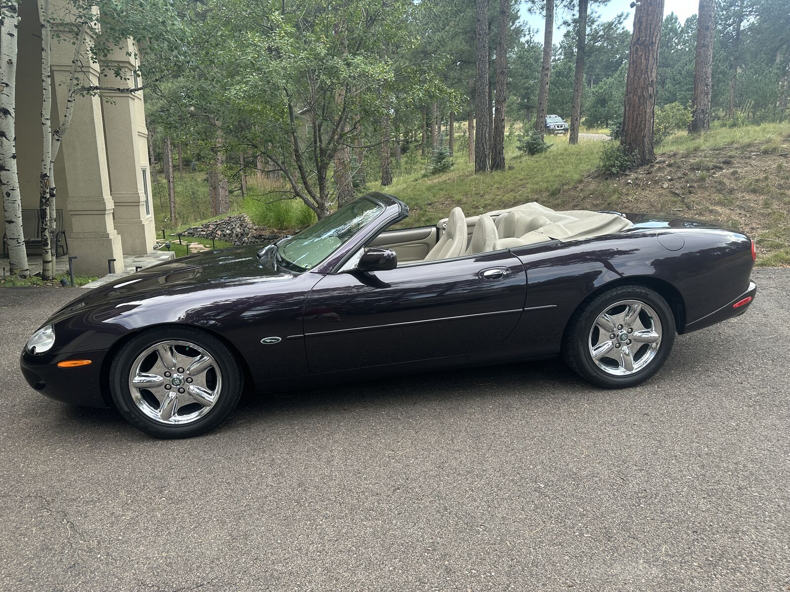 Jaguar XK8