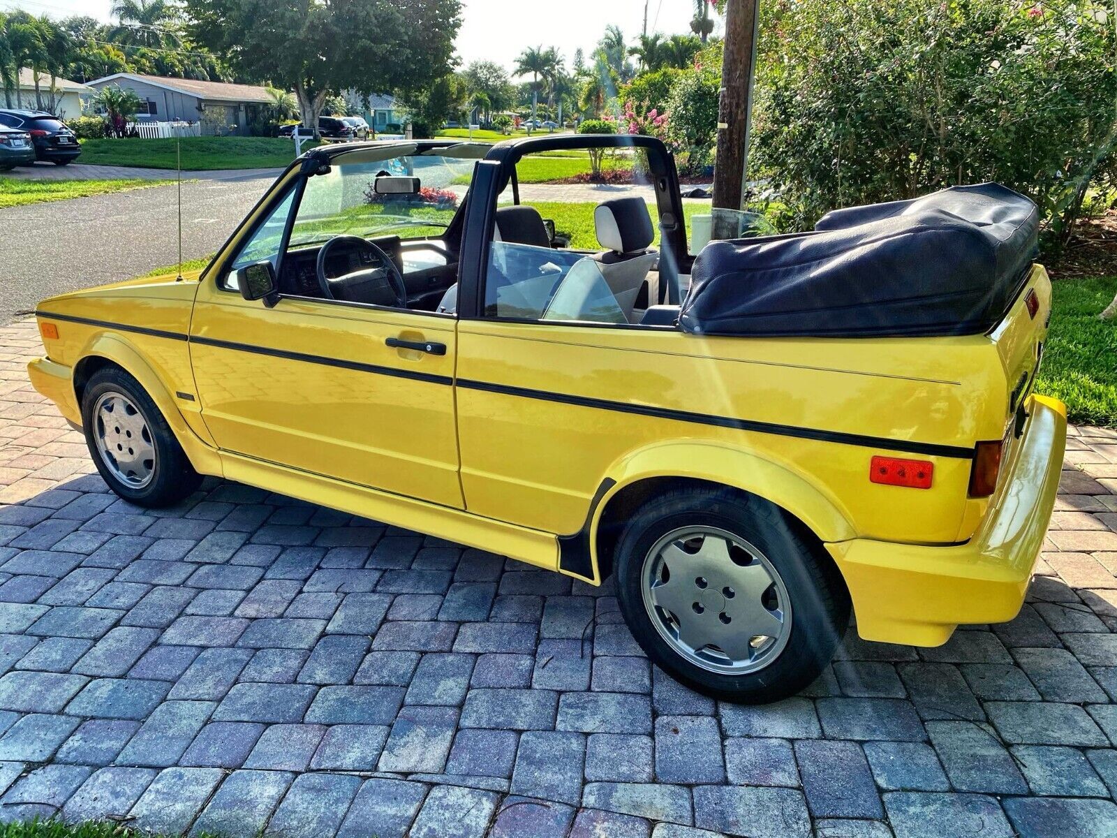 Volkswagen CABRIOLET