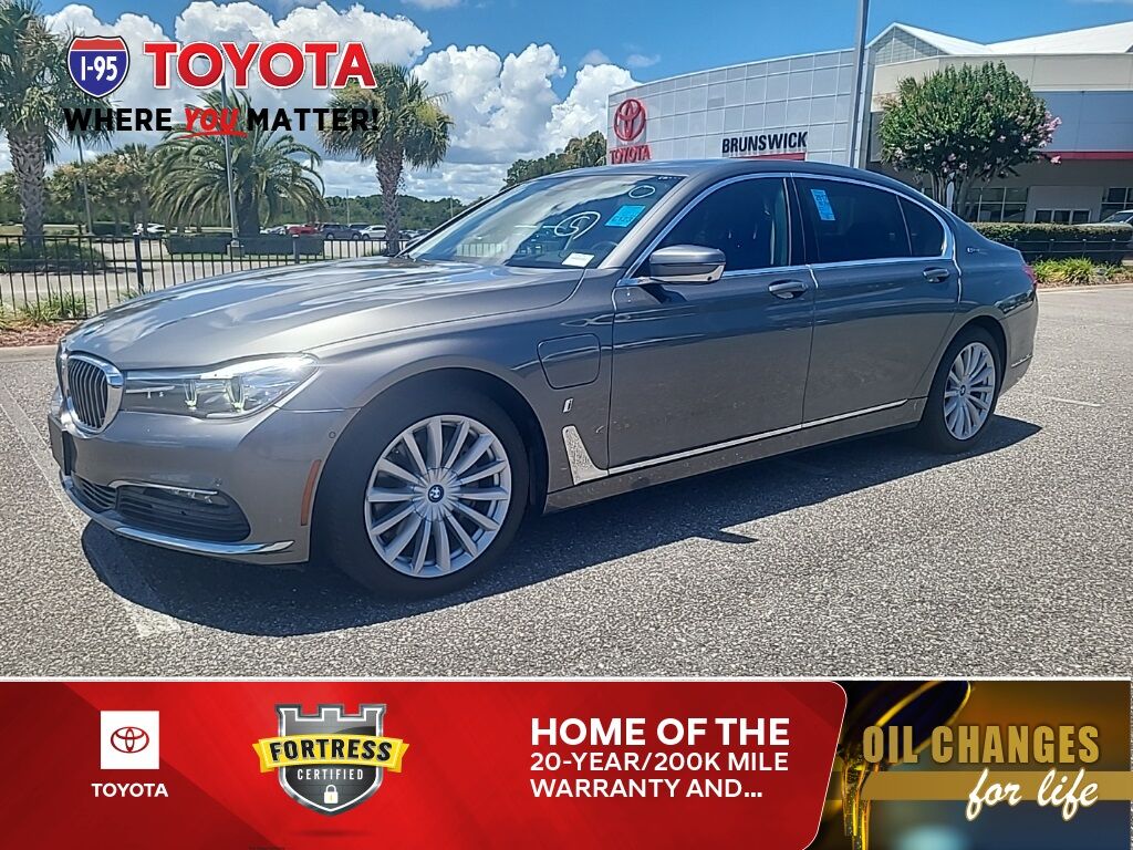 BMW 740e