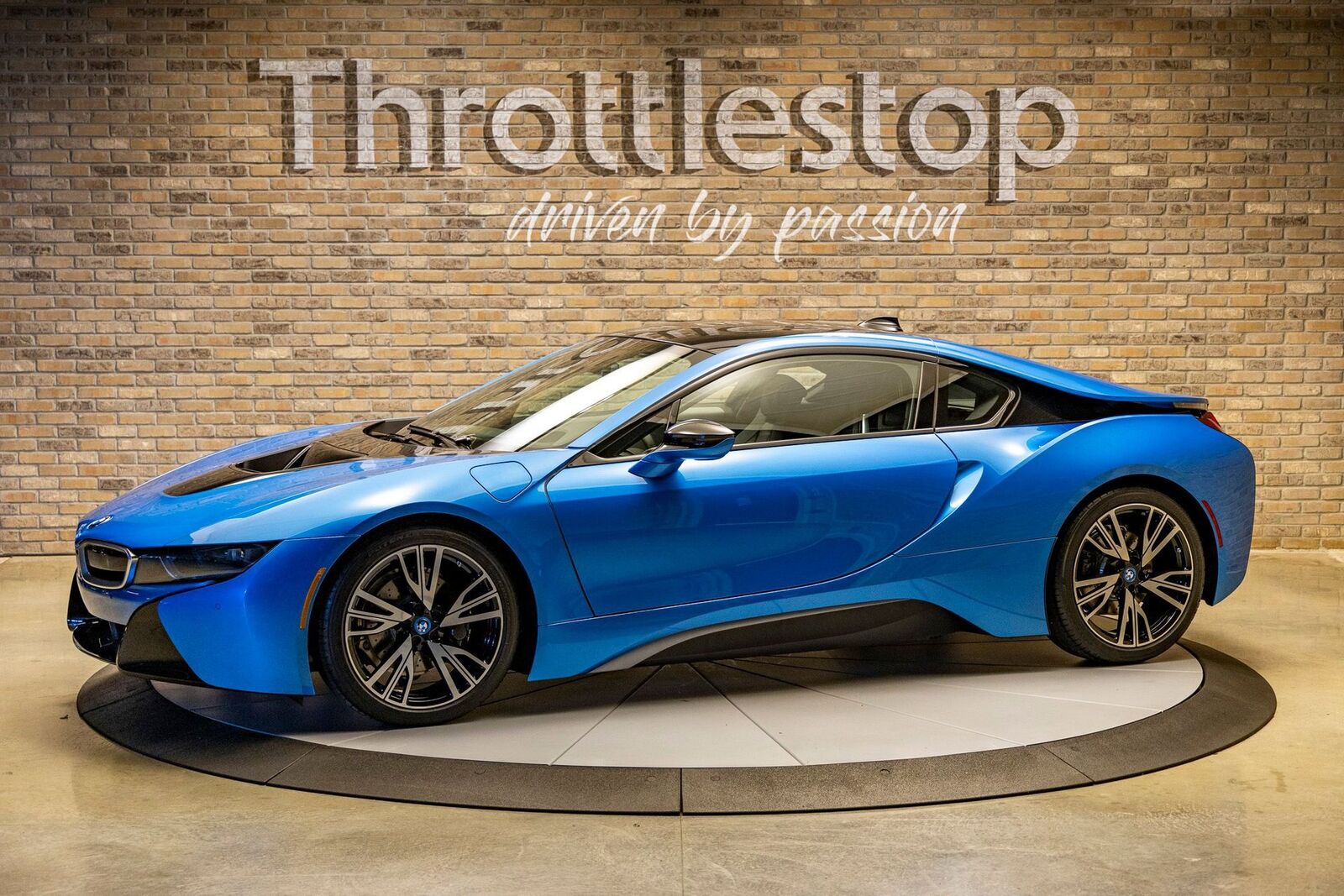 BMW i8