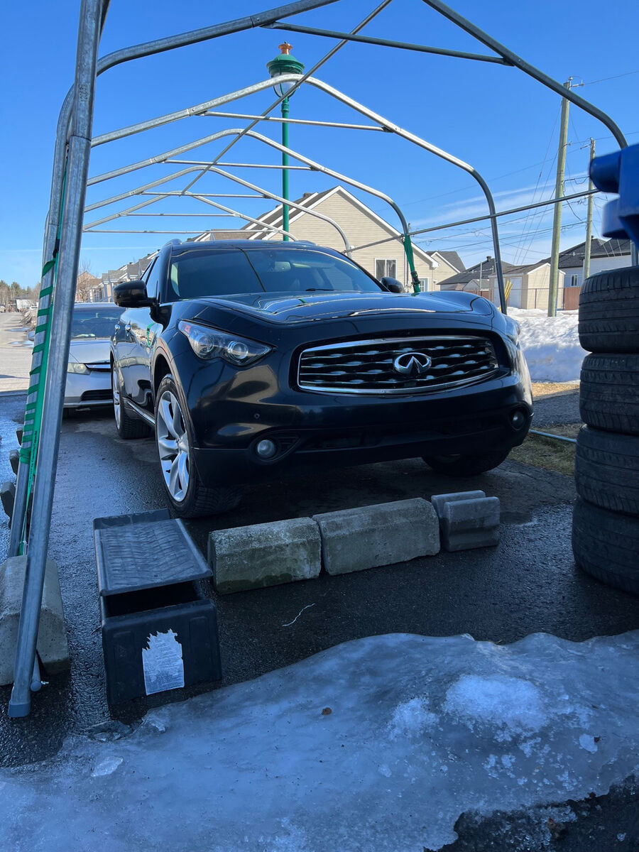 Infiniti FX50