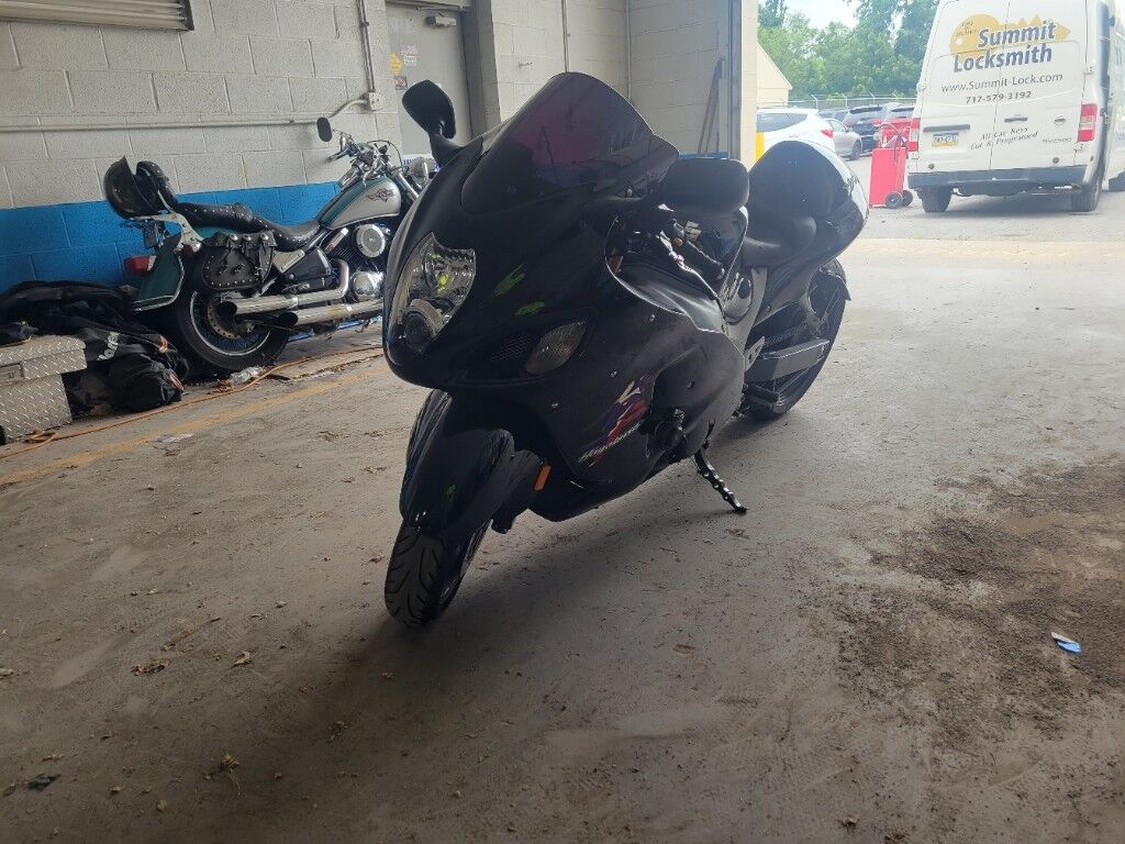 Suzuki GSX1300R