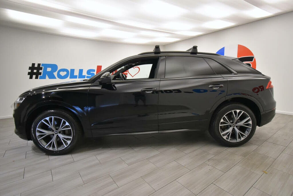 2021 Audi Q8