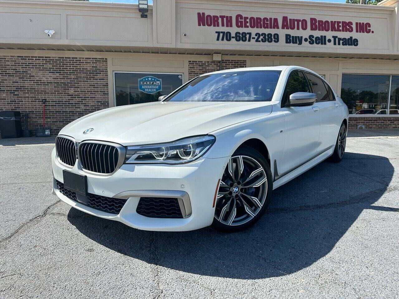 BMW M760i