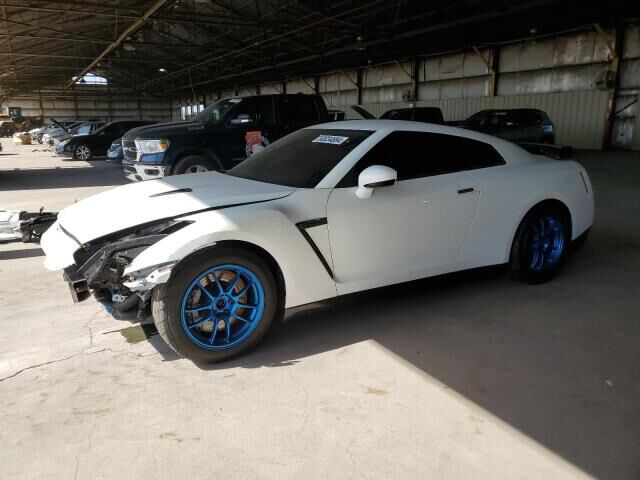 Nissan GT-R