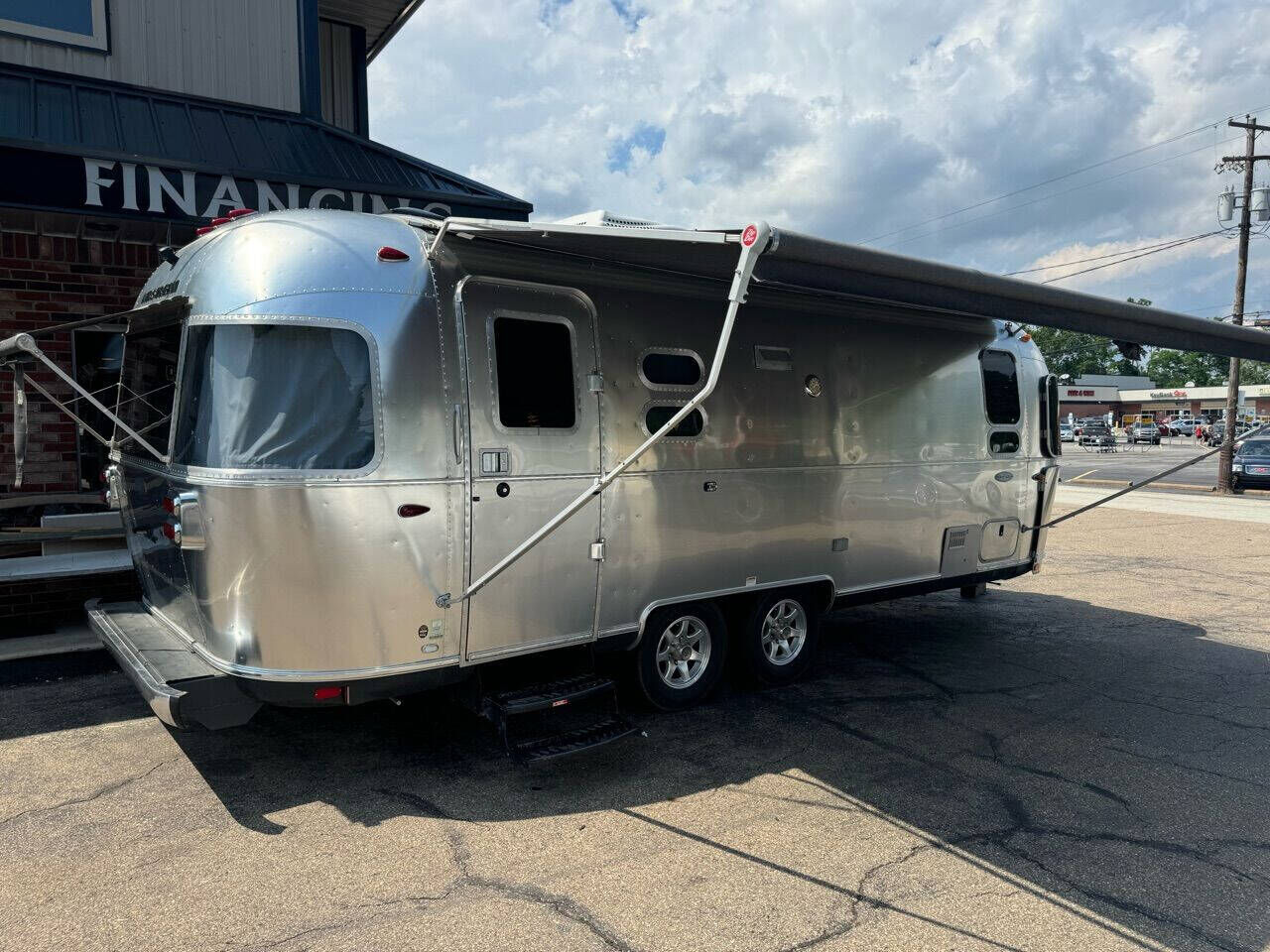 2016 AIRSTREAM Flying Cloud