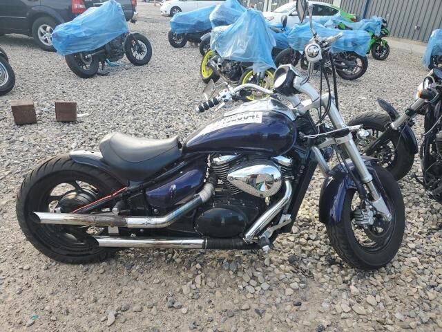 Suzuki VZ800