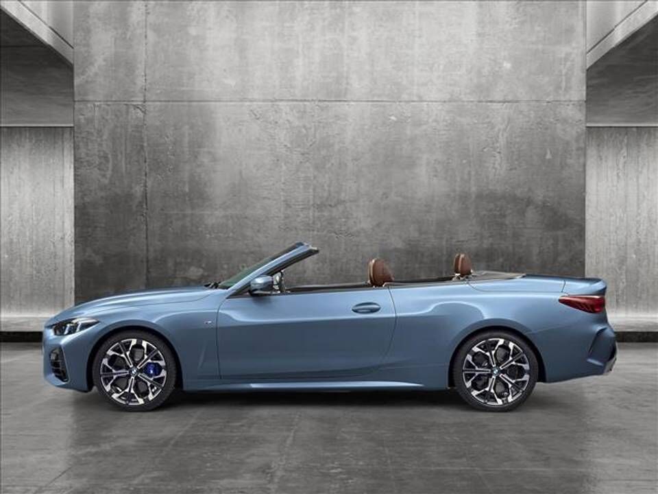 2025 BMW M440i