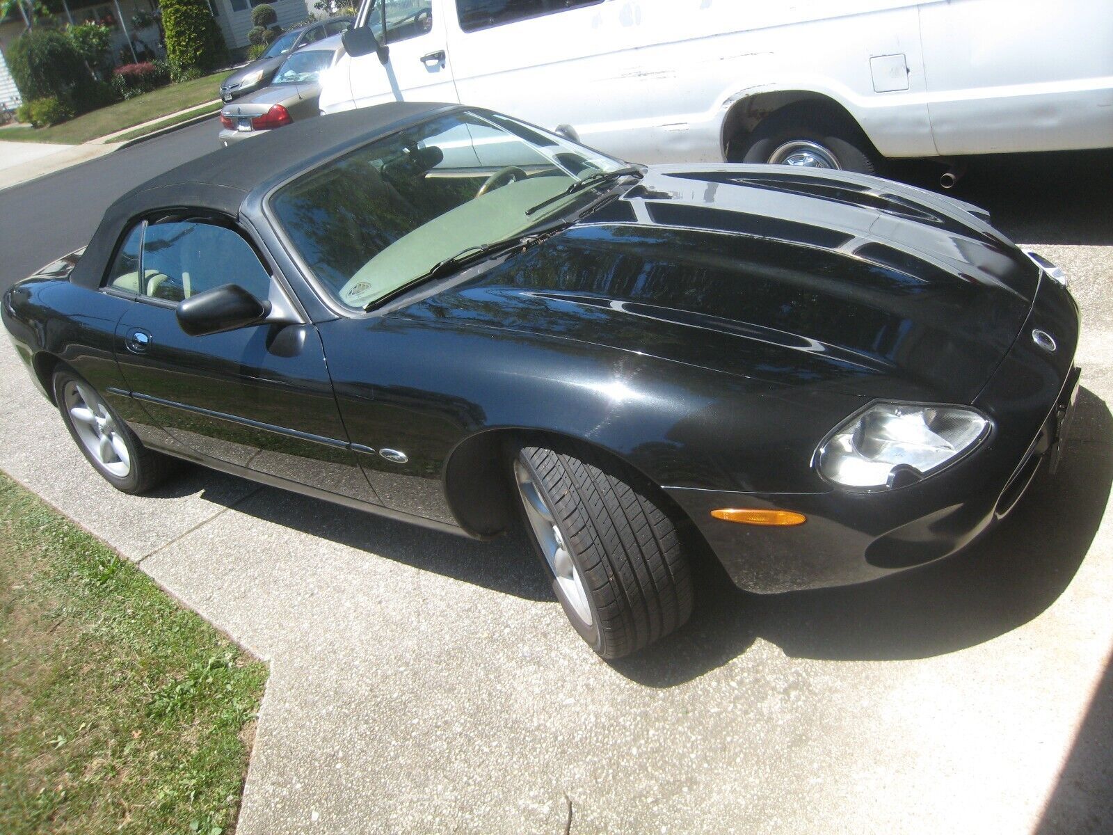 Jaguar XK8