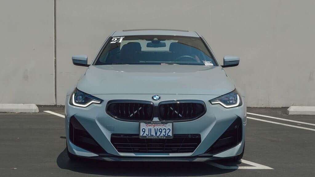 2024 BMW 230i