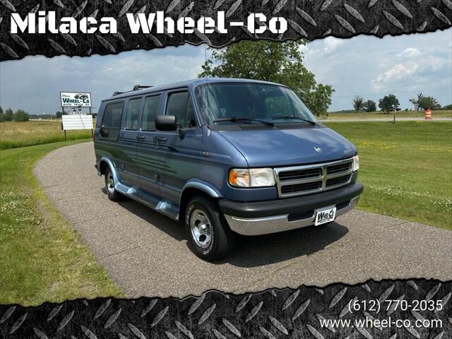 Dodge Ram Van