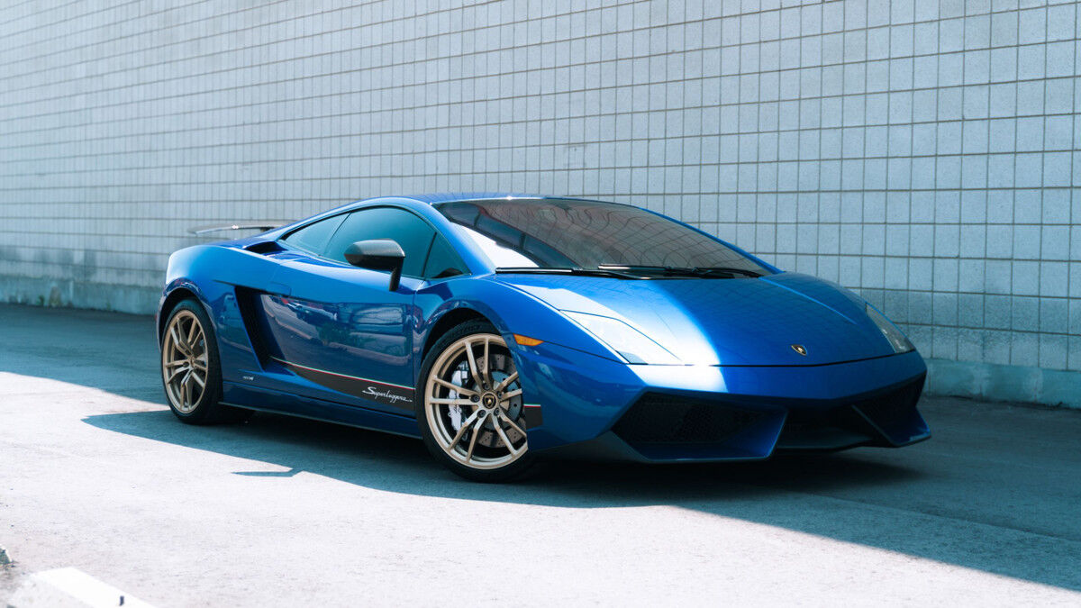 LAMBORGHINI