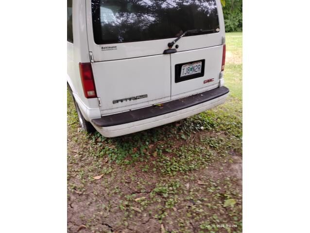GMC Safari
