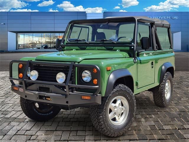 Land Rover Defender