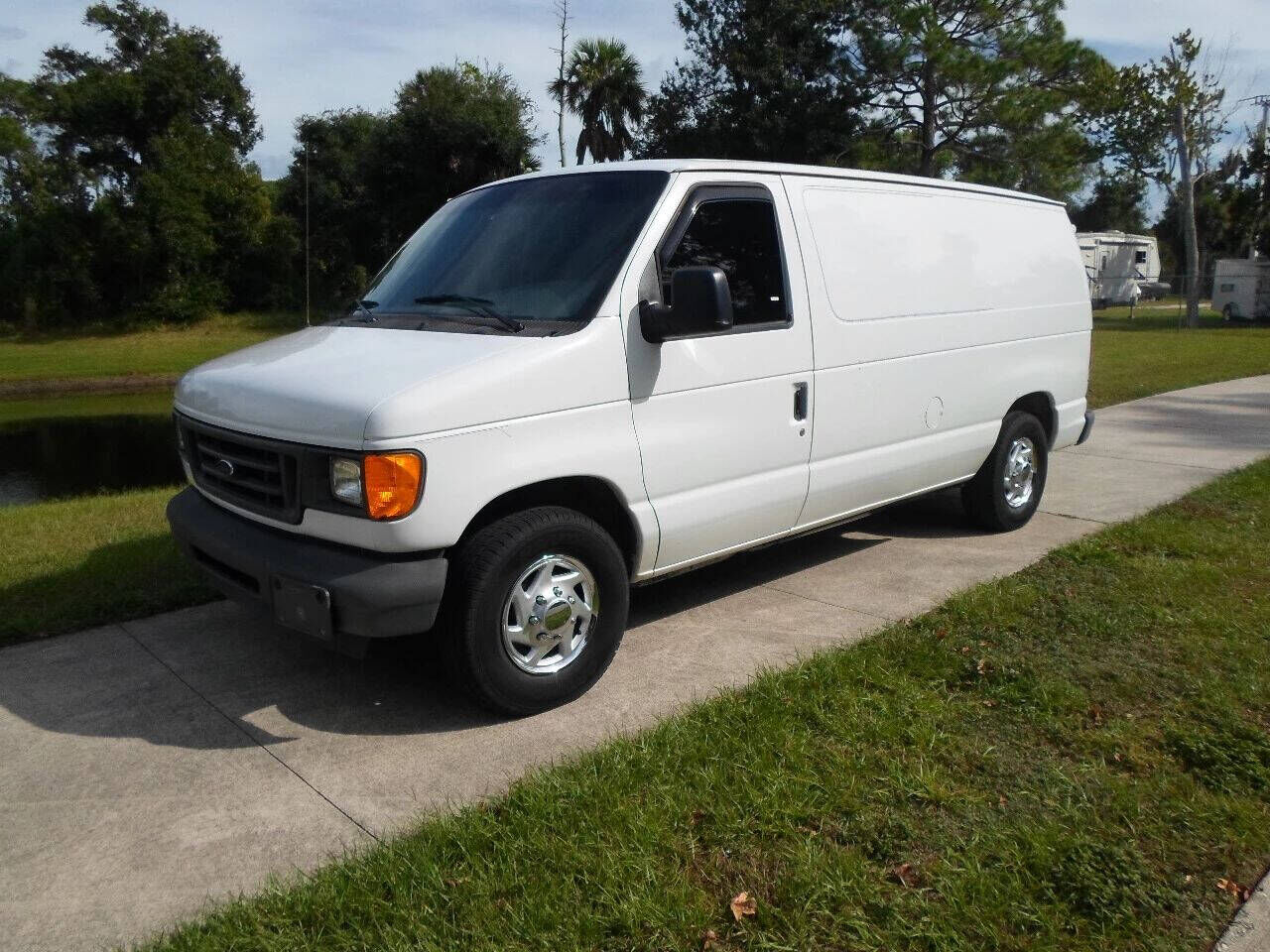 2003 FORD E-150