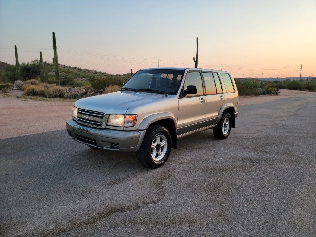 Isuzu Trooper