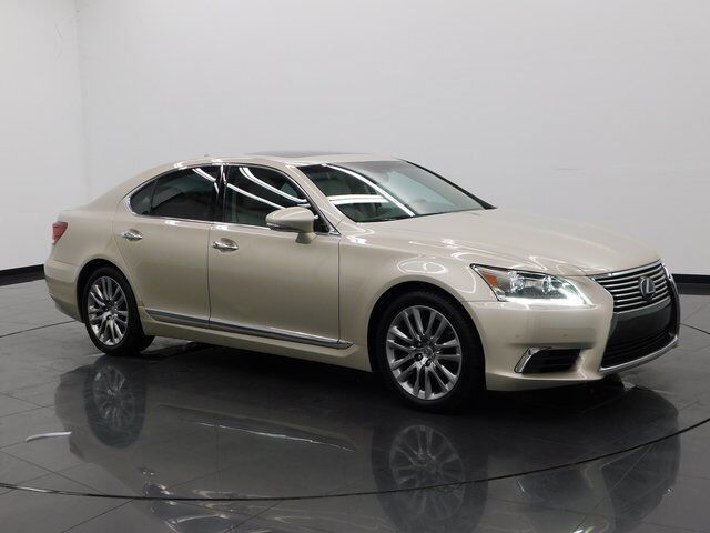 Lexus LS