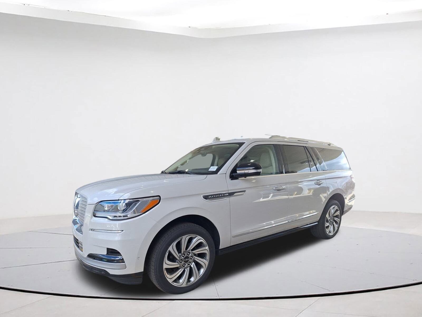 2024 LINCOLN Navigator L