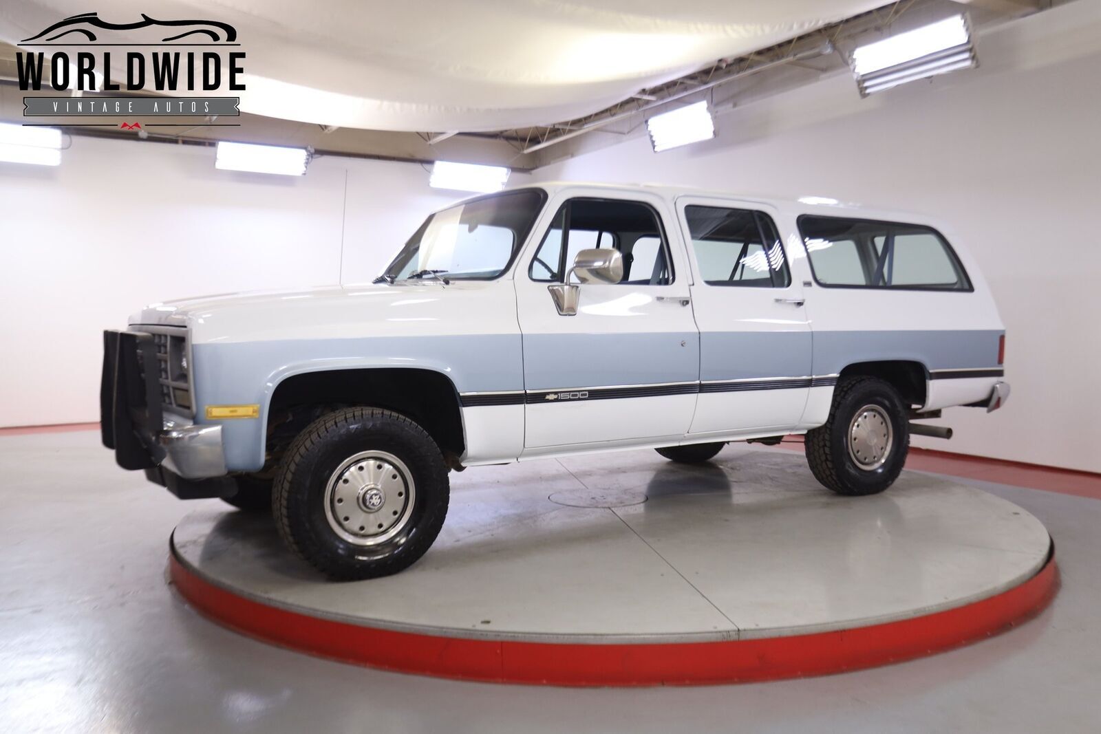 Chevrolet Suburban